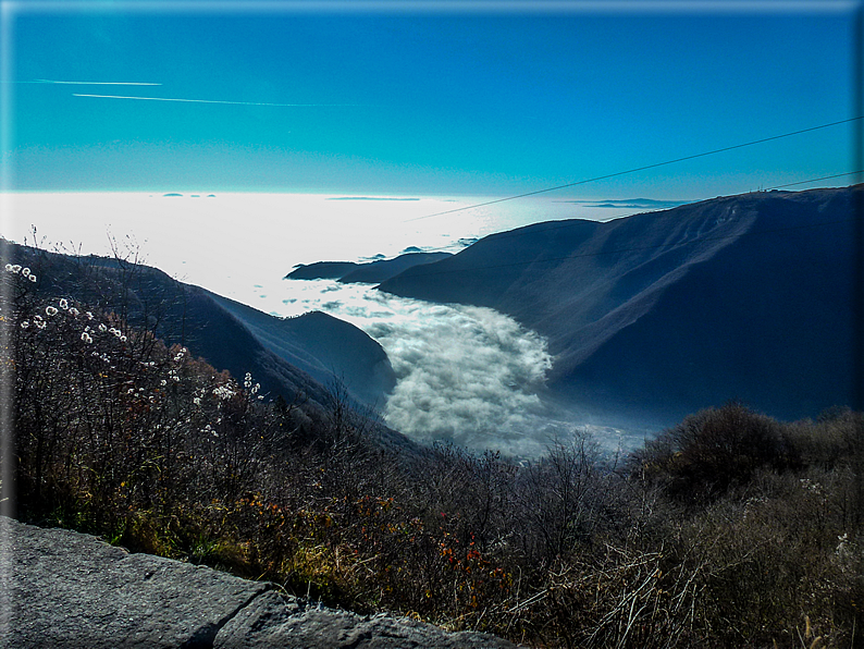 foto Pedemontana Veneta nella nebbia